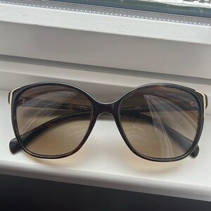 Prada Tortoise Shell Sunglasses! Barely worn!